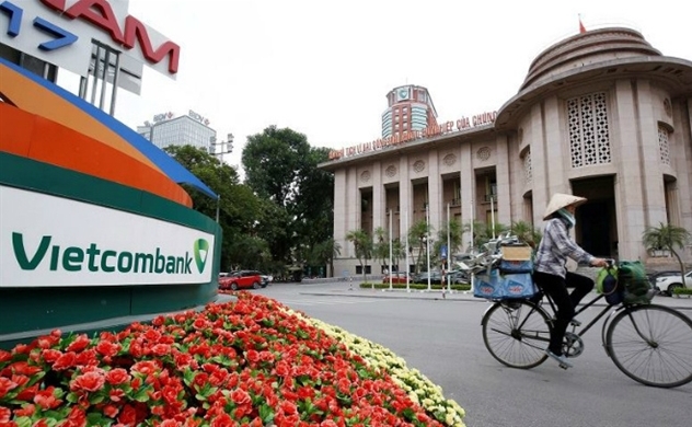 Vietcombank post-tax profit drops 11 percent in first quarter