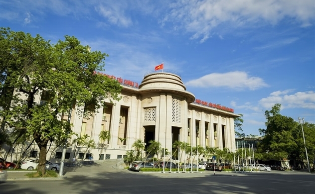 Vietnam considers further key interest rates cut to back virus-hit economy