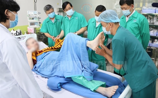 Vietnam's most gravely-ill COVID-19 patient declared free of coronavirus