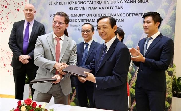 HSBC Việt Nam triển khai chương trình tín dụng xanh cho Công ty Nhựa Tái Chế Duy Tân
