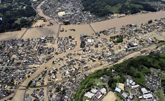 Hiện tượng "sông trời" khiến cả Nhật lẫn Trung Quốc chìm trong biển nước