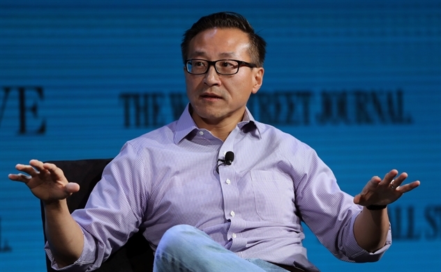 Ông Joe Tsai, đồng sáng lập Alibaba đưa ra lời khuyên trong thời kỳ khủng hoảng