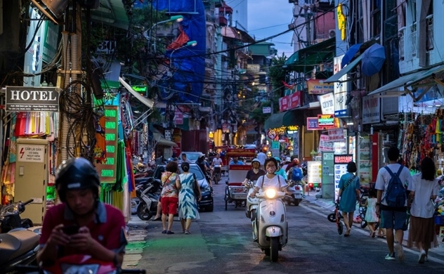 Pandemic economically hurts 31.8 million people in Vietnam