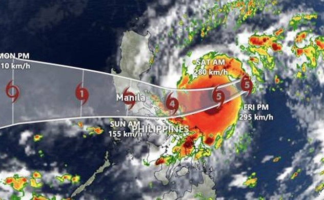 Goni typhoon heads to storm-stricken central region