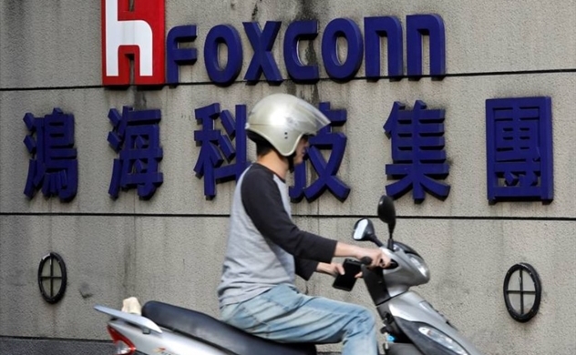 Foxconn introduces the first batch of displays made in Vietnam factory