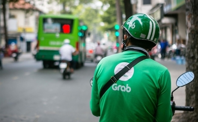 Grab hikes fees, drivers worry about lower income, passengers switching to other apps