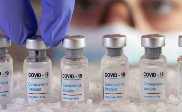 FDA xem xét cấp phép vaccine COVID-19 của Pfizer trong tuần này khi số ca tử vong ở Mỹ tăng cao