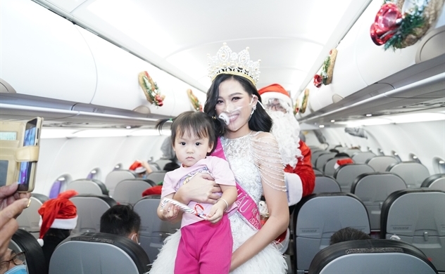 Đón đại tiệc Giáng sinh thật “chất” trên 9 tầng mây cùng Hoa hậu Đỗ Thị Hà