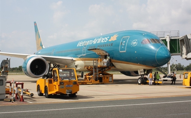 Vietnam Airlines gets gov’t approval for $173 mln loan to weather COVID-19 crisis