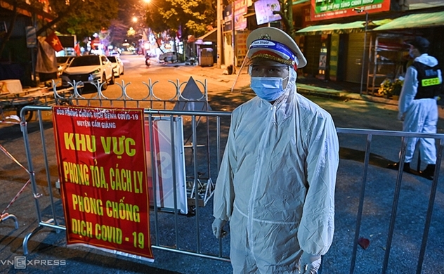 Vietnam’s health minister warns over new wave of COVID-19 pandemic