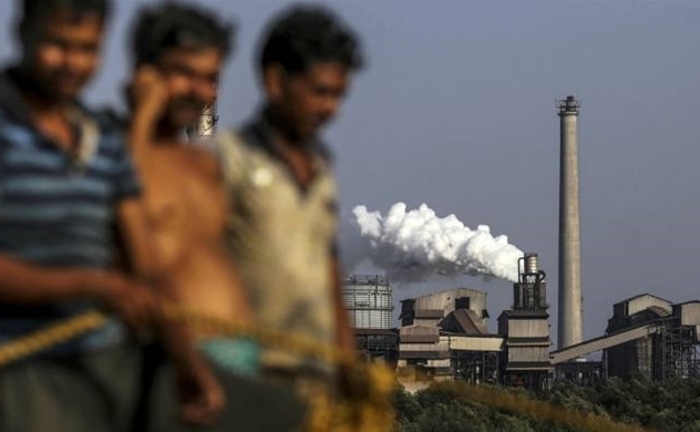 Nhà sản xuất thép lớn nhất của Ấn Độ cắt giảm sản lượng do tình trạng thiếu oxy