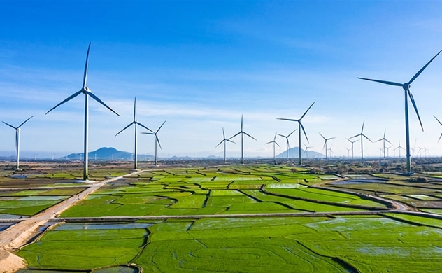 Japan’s Hitachi purchases 35% stake in Trung Nam Group's wind farm