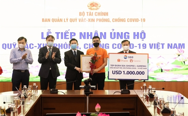 Shopee và Garena Việt Nam ủng hộ 1 triệu USD vào Quỹ vaccine phòng, chống COVID-19