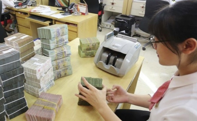 Vietnam’s credit growth to reach 13% in 2021: central bank survey