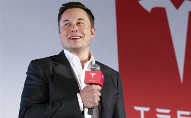 Tỉ phú Elon Musk: Sự thiếu hụt chip là một vấn đề “ngắn hạn”