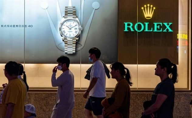 Các nhà đầu tư Trung Quốc đang “vung tiền” cho những chiếc đồng hồ thay vì nhà cửa