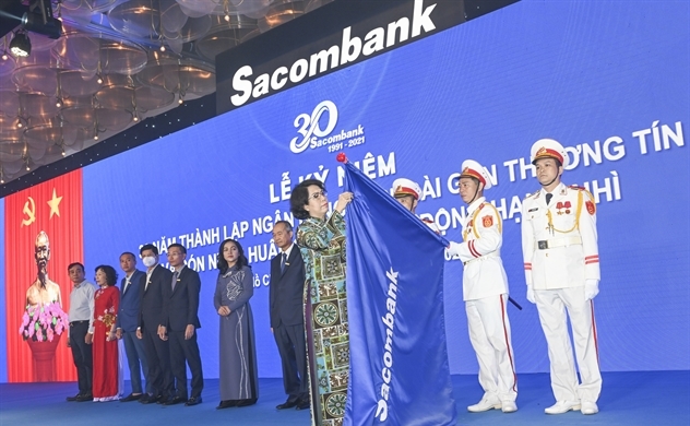 Sacombank vinh dự đón nhận Huân chương Lao động hạng nhì vào dịp kỷ niệm 30 năm thành lập