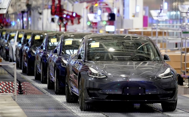 Tesla thu hồi gần nửa triệu ô tô điện vì các vấn đề an toàn