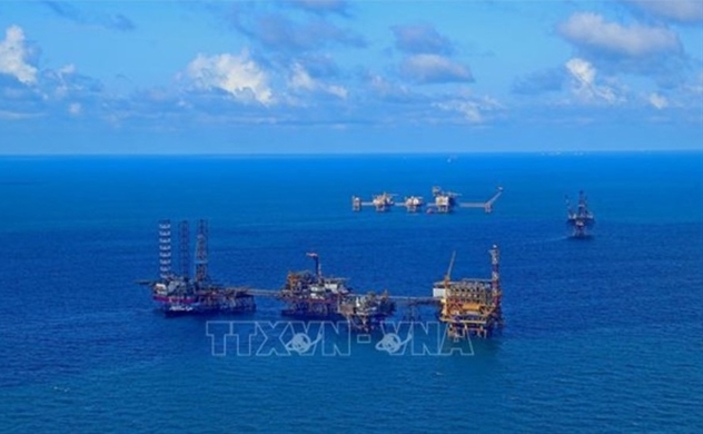 Vietsovpetro set to commission two oil rigs in Q4