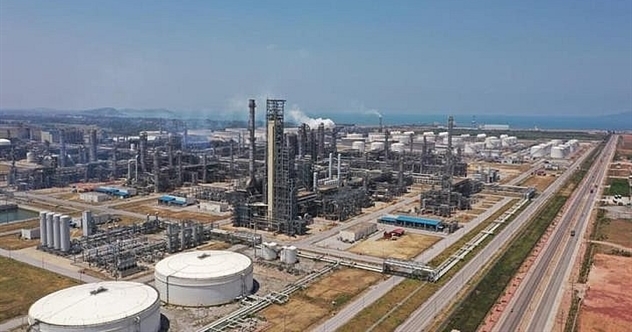 Vietnam plans to build third oil refinery