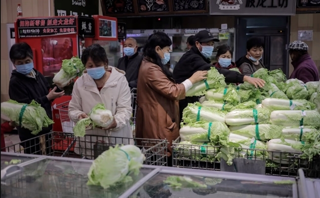 Người dân Trung Quốc kéo nhau mua thực phẩm sắp hết hạn, ngành công nghiệp 6 tỉ USD sắp bùng nổ