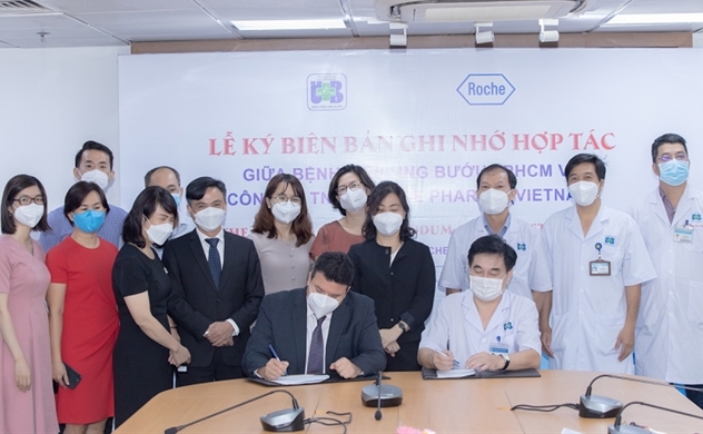 Roche Pharma Việt Nam và Bệnh viện Ung bướu TP.HCM hợp tác nâng cao năng lực chẩn đoán và điều trị ung thư