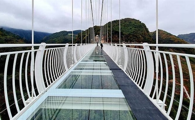 World's longest glass bridge to open in northern Vietnam