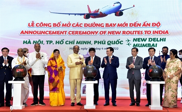 Chủ tịch Quốc hội Vương Đình Huệ và Chủ tịch Hạ viện Ấn Độ Om Birla chứng kiến khai trương các đường bay thẳng giữa 2 nước