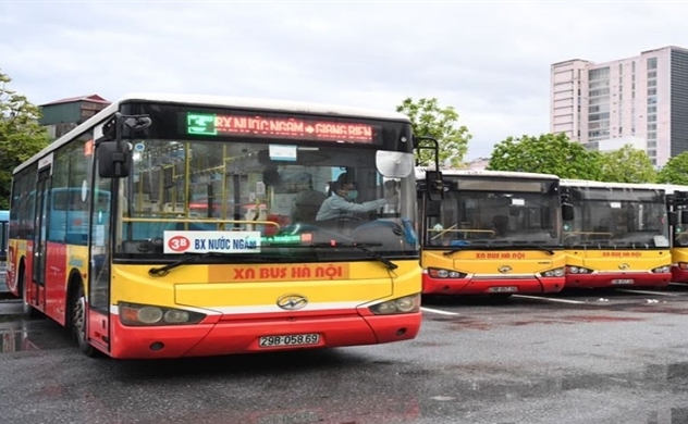 Hanoi to open 28 bus routes this year