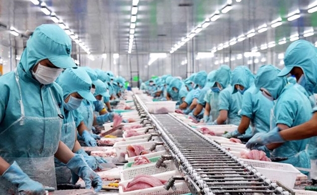 Vietnam reports $2.53 bln trade surplus in four months