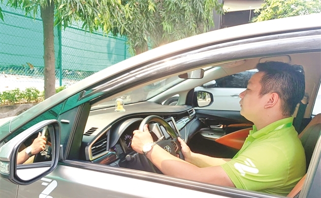 Ứng dụng thuê xe tự lái tìm đường ở Việt Nam
