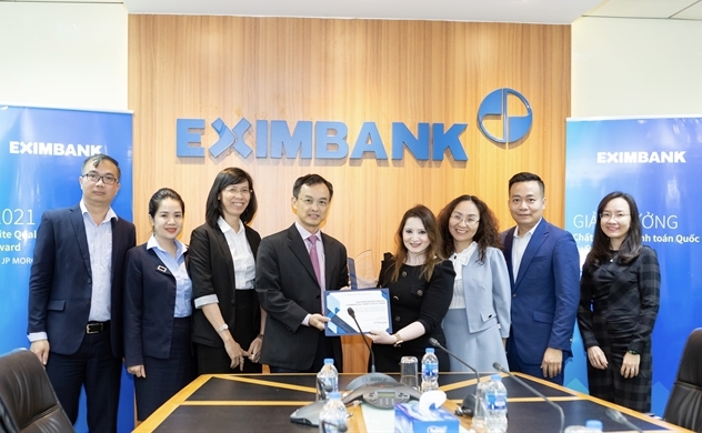 Ngân hàng JP Morgan trao giải thưởng chất lượng thanh toán quốc tế xuất sắc cho Eximbank