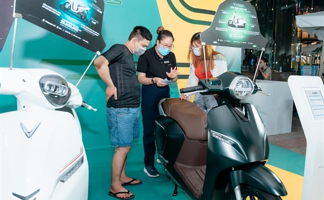 Xăng tăng chóng mặt, xe máy điện VinFast “giải cứu” người dùng Việt