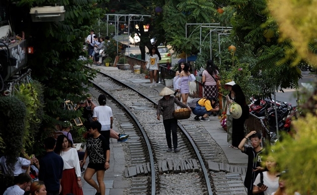 Vietnam considers $58.7 billion high-speed railway ads