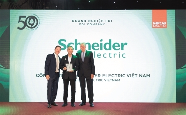 Schneider goes along with Vietnam's green commitment