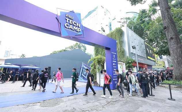 Intel lần đầu tiên mang “bữa tiệc công nghệ” Intel Tech Camp đến Việt Nam