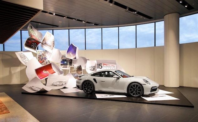 Porsche Việt Nam ra mắt ấn phẩm kỷ niệm 15 năm