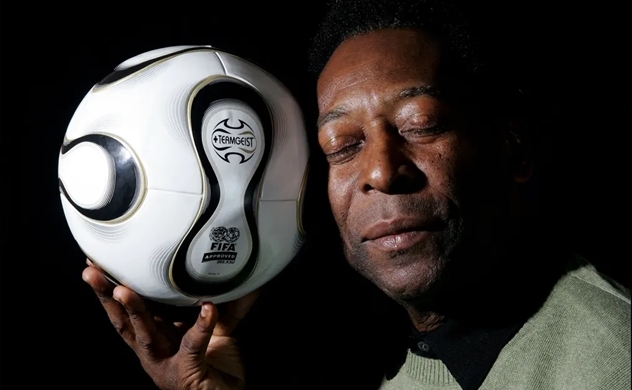 Những khoảnh khắc để đời trong sự nghiệp của "vua bóng đá" Pele