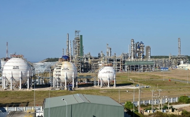 Dung Quat refinery operator expects 89% profit drop in 2023