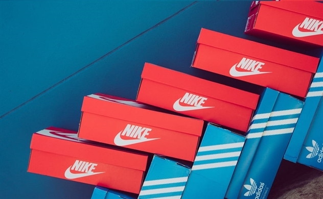 Adidas bị "chuột rút" trên đường đua với Nike