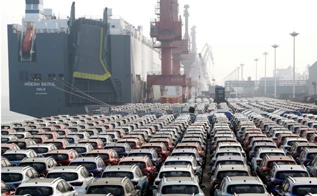 Xuất khẩu Trung Quốc sôi động trở lại, dấu hiệu phục hồi kinh tế?