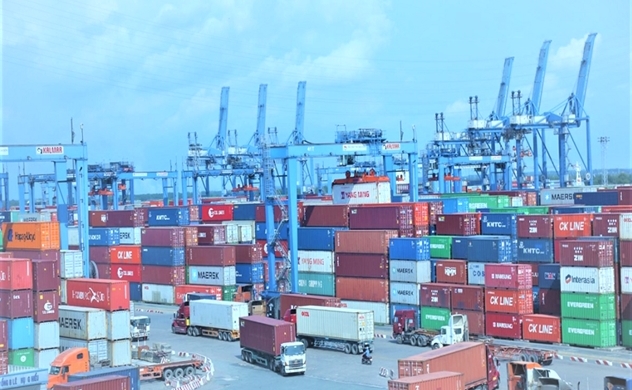 Exports recover in second half of March