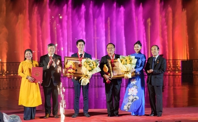 Van Phuc Group khánh thành nhạc nước và xác lập 2 kỷ lục Việt Nam