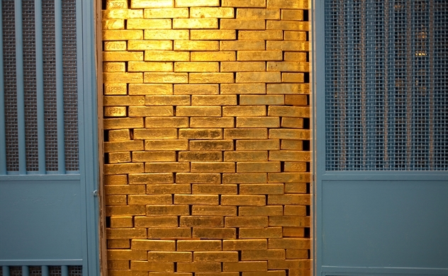Ngày 2/6: Giá vàng thế giới đang quay lại mốc 2.000 USD/ounce