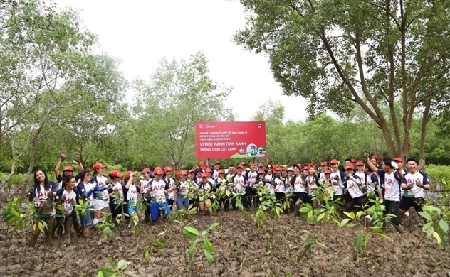 AIA Việt Nam tiếp tục chiến dịch vì một hành trình xanh