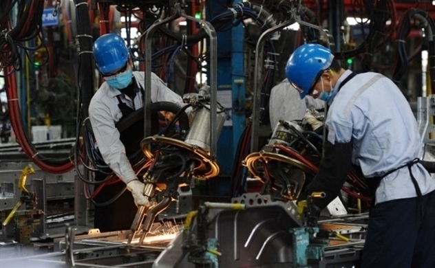 Sản xuất công nghiệp của Việt Nam khởi sắc hơn trong tháng 7