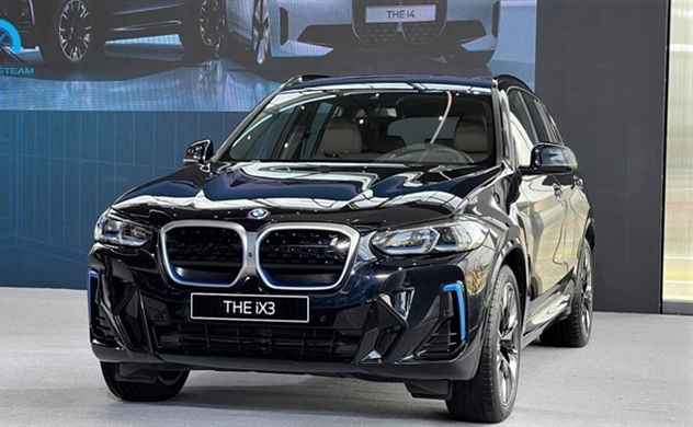 Major automakers race to tap Vietnam EV market