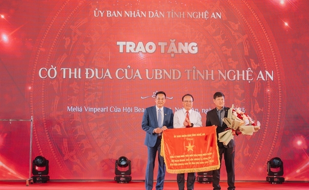 Lễ kỷ niệm 10 năm thành lập Công ty TNHH Nhựa Thiếu niên Tiền Phong miền Trung