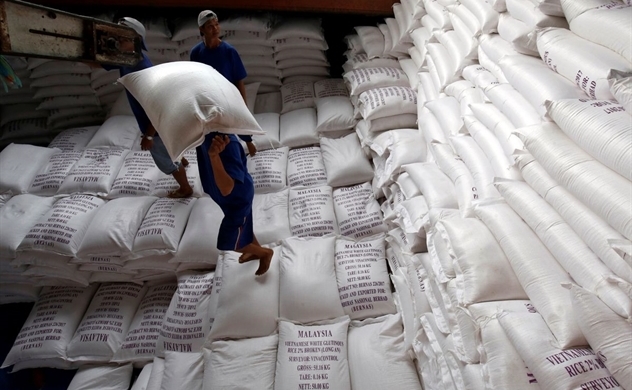 Vietnamese exporters renegotiate higher rice prices after Indian ban -traders