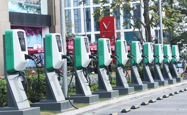 Vietnam among world’s top 10 cheapest countries for EV charging